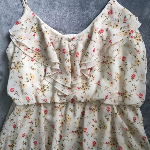 Floral Dress - Picture 2 of 5